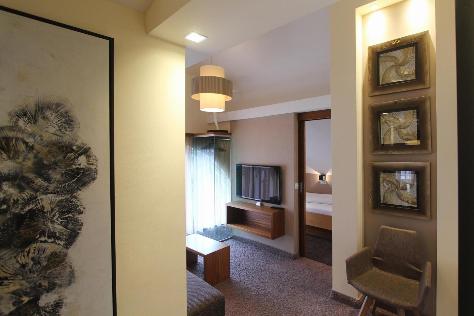 Grütter Luxury Apartments Ischgl Zimmer foto